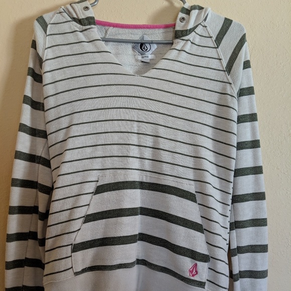 Volcom sweater - Picture 1 of 2